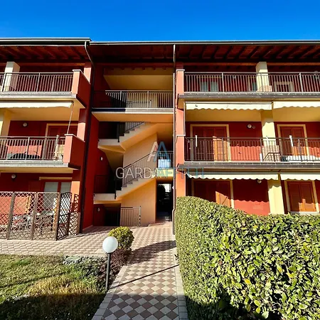 Twins Apartment - 200M Dal Lago Di Garda Con Piscina Sirmione Exterior photo