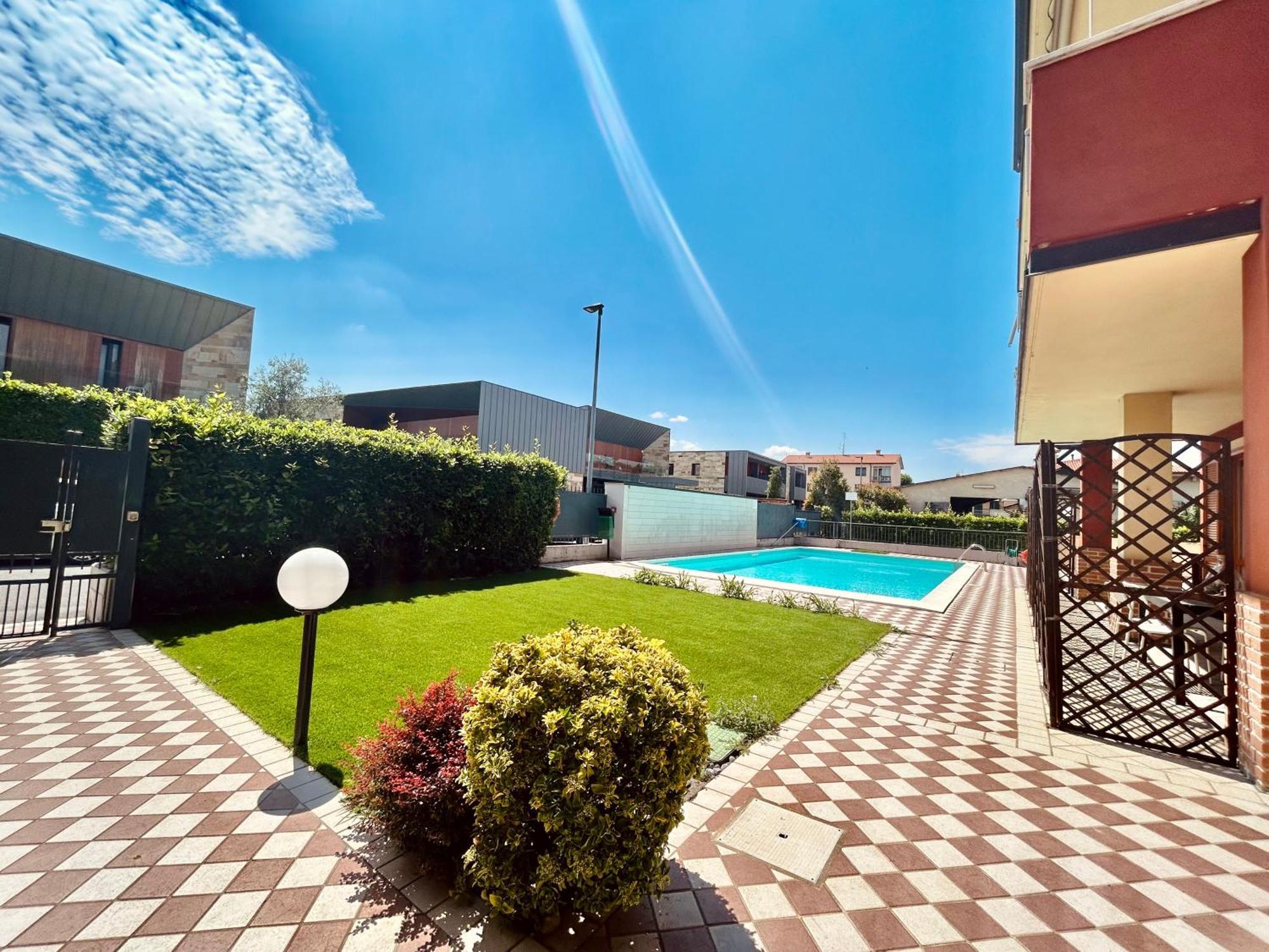 Apartment Twins - 200m Dal Di Garda Con Piscina *